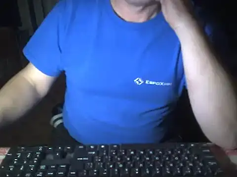 Snapshot of vlad196868 chatting on 02.14.25 vlad196868 online show from 02.14.25