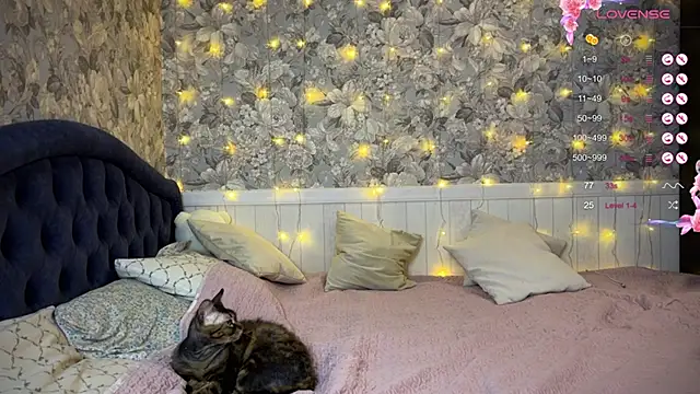 ChloeMillerMeow online show from 02.25.25