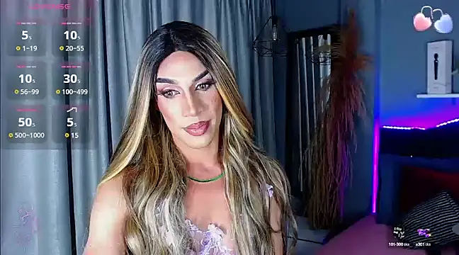 camila hootie online show from 03.08.25