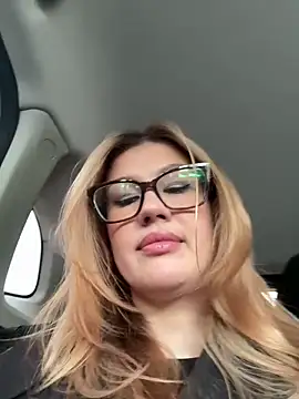 RinaCat online show from 09.14.25