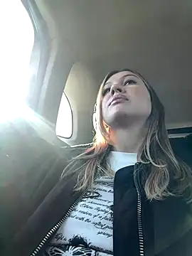 RinaCat online show from 09.19.25