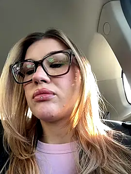 RinaCat online show from 09.30.25