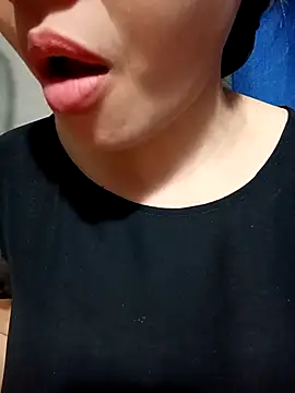 Hana love20 online show from 10.28.25