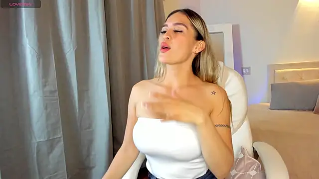 megan connor  online show from 10.12.25