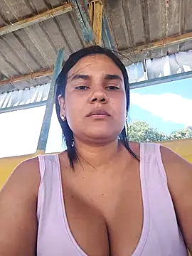 AntonellaShot online show from 12.15.25