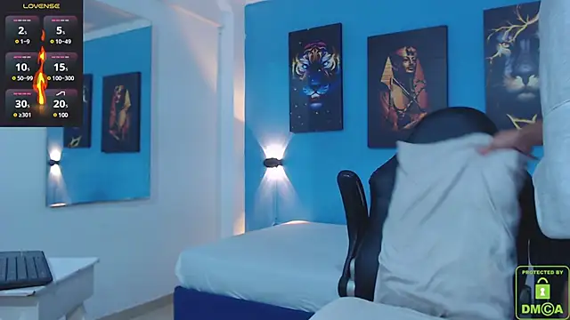 Snapshot of paulo_allen chatting on 01.18.25 paulo allen online show from 01.18.25