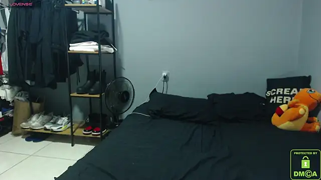 Snapshot of paulo_allen chatting on 02.04.25 paulo allen online show from 02.04.25