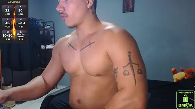 Snapshot of paulo_allen chatting on 02.10.25 paulo allen online show from 02.10.25