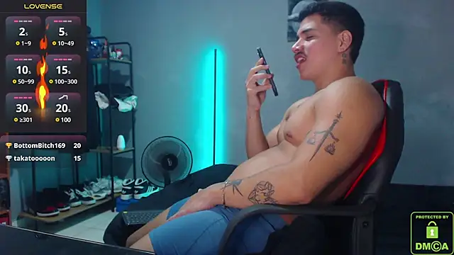 Snapshot of paulo_allen chatting on 03.16.25 paulo allen online show from 03.16.25