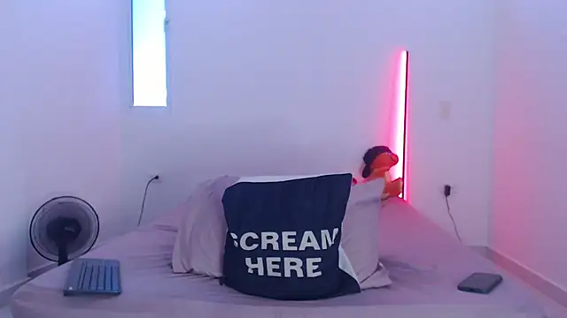 Snapshot of paulo_allen chatting on 09.09.25 paulo allen online show from 09.09.25