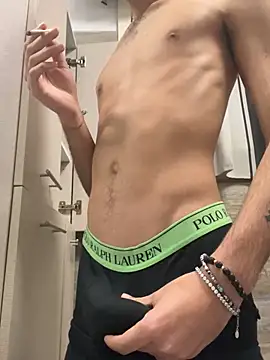 Snapshot of LukonPorn chatting on 03.12.25 LukonPorn online show from 03.12.25