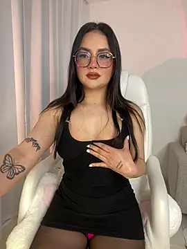 Snapshot of montmariana chatting on 03.04.25 montmariana online show from 03.04.25