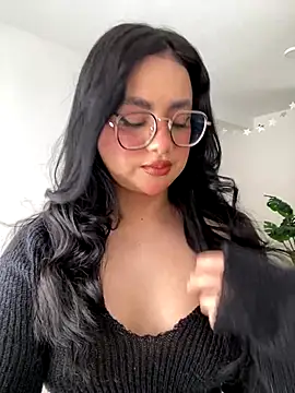 Snapshot of montmariana chatting on 09.12.25 montmariana online show from 09.12.25