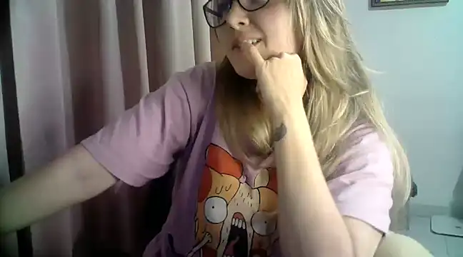 Snapshot of katy_pp chatting on 01.07.25 katy pp online show from 01.07.25