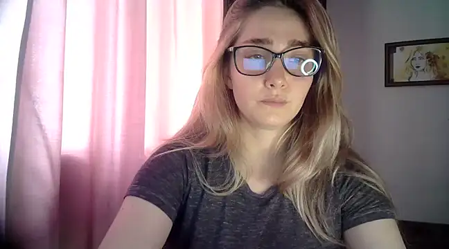 Snapshot of katy_pp chatting on 01.09.25 katy pp online show from 01.09.25