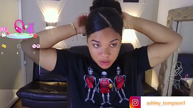 ashley Tompson1 online show from 03.13.25