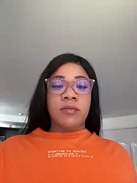 ashley Tompson1 online show from 12.19.25