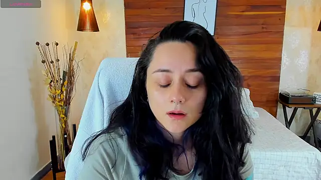 KatherineBond online show from 02.20.25