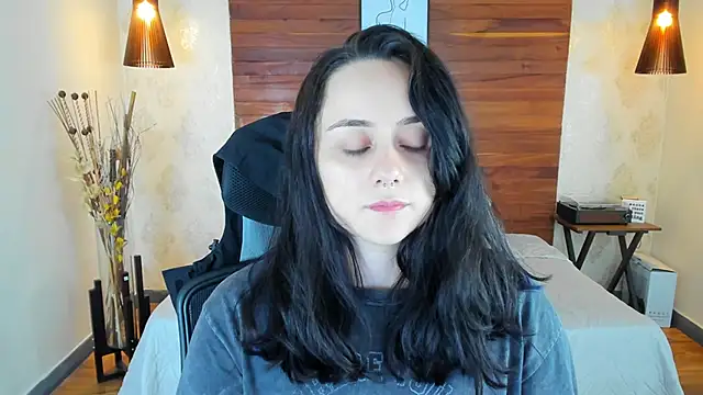 KatherineBond online show from 03.13.25