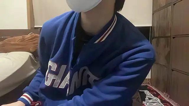 Snapshot of nihs1 chatting on 03.13.26 nihs1 online show from 03.13.26