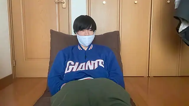 Snapshot of nihs1 chatting on 03.23.26 nihs1 online show from 03.23.26