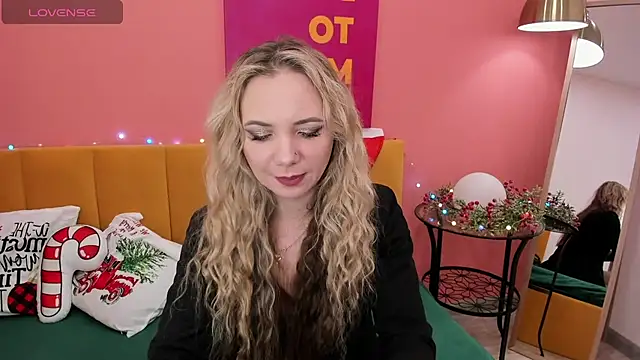 EvaMoran online show from 12.26.24