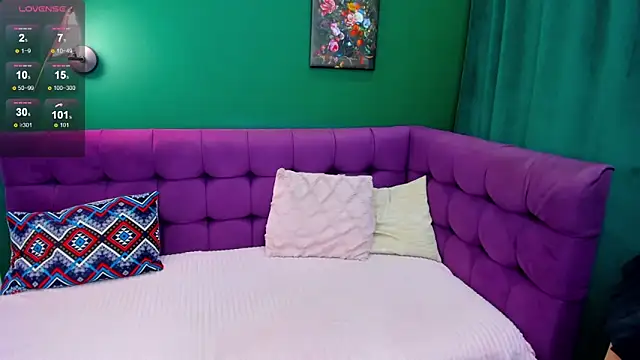 EvaMoran online show from 11.20.25