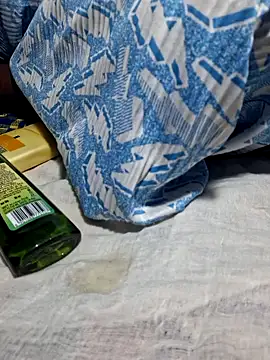 Snapshot of Priya_Bong chatting on 10.21.25 Priya Bong online show from 10.21.25