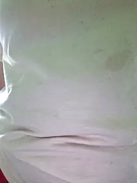 Snapshot of Priya_Bong chatting on 11.22.25 Priya Bong online show from 11.22.25