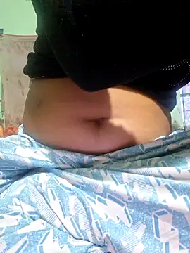 Snapshot of Priya_Bong chatting on 11.28.25 Priya Bong online show from 11.28.25