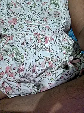 Snapshot of Priya_Bong chatting on 06.19.26 Priya Bong online show from 06.19.26