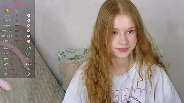 TrissMerigold9 online show from 02.11.25