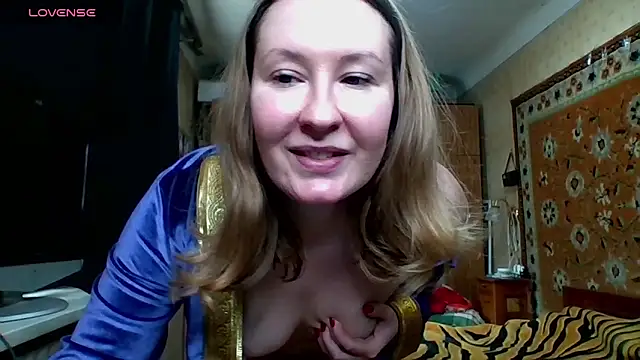 AnnaXLovers online show from 02.28.25