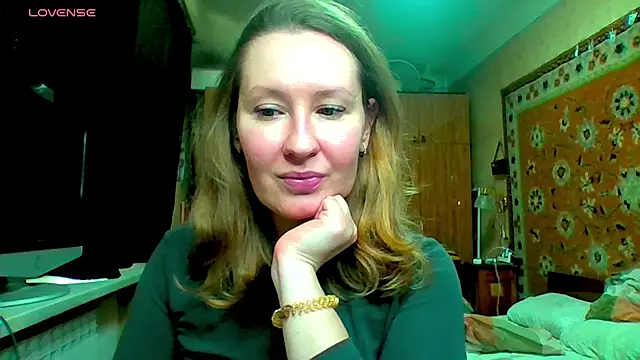 AnnaXLovers online show from 03.17.25