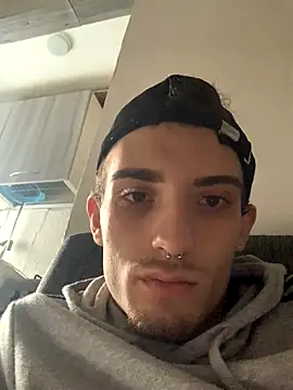 LaMaterialista online show from 10.19.25