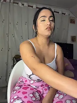 JazminTaylor online show from 06.04.26