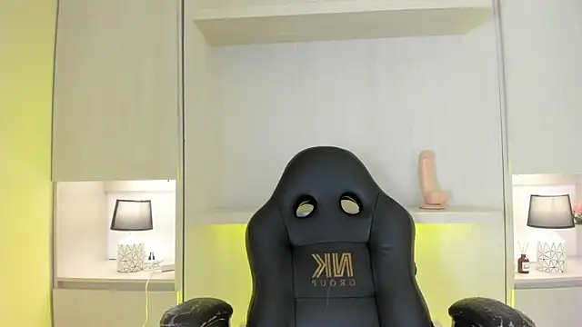 tamaraa smiith online show from 01.07.26