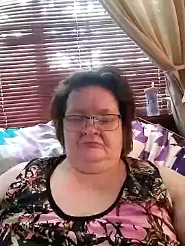 Snapshot of Bayou_Woman68 chatting on 06.18.26 Bayou Woman68 online show from 06.18.26