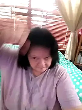 Snapshot of Bayou_Woman68 chatting on 07.15.26 Bayou Woman68 online show from 07.15.26