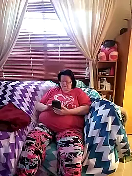 Snapshot of Bayou_Woman68 chatting on 07.28.26 Bayou Woman68 online show from 07.28.26