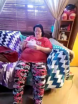 Snapshot of Bayou_Woman68 chatting on 07.28.26 Bayou Woman68 online show from 07.28.26