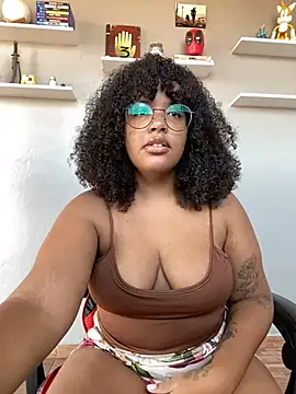 Snapshot of 99_Lilith chatting on 01.22.25 99 Lilith online show from 01.22.25