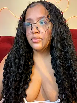 Snapshot of 99_Lilith chatting on 10.10.25 99 Lilith online show from 10.10.25