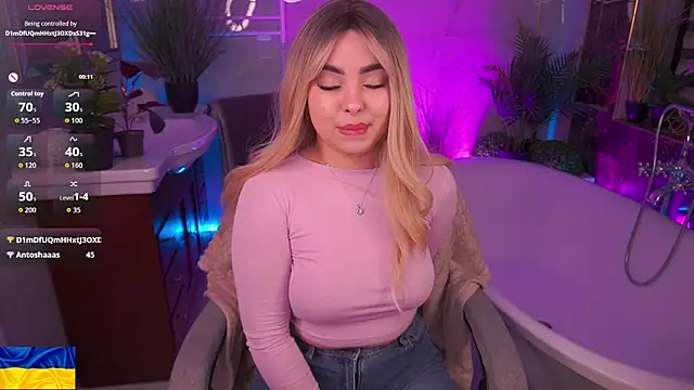 SusieWood online show from 04.16.26