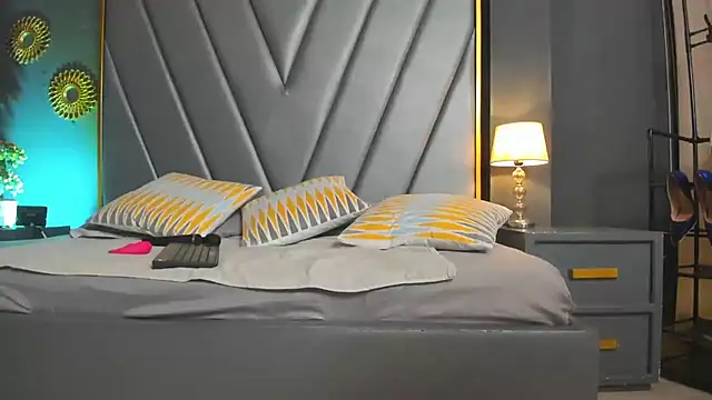 Snapshot of BrendaAdams_ chatting on 02.24.25 BrendaAdams online show from 02.24.25
