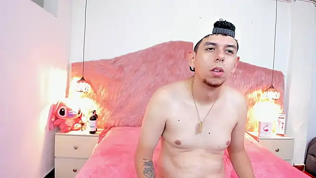 Derek and Skarlet online show from 02.09.26