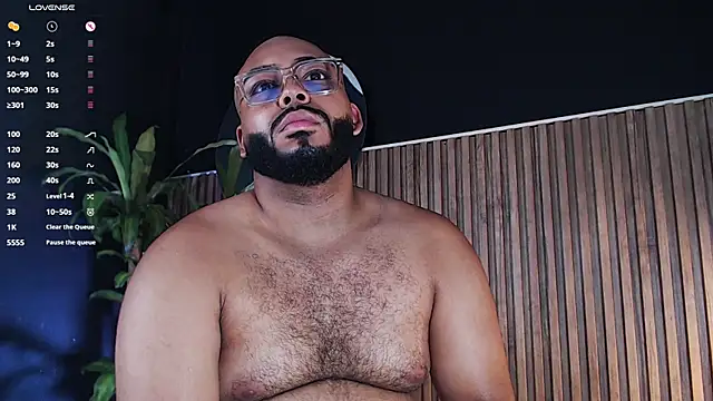 Snapshot of DilanJonnes_ chatting on 12.26.24 DilanJonnes online show from 12.26.24