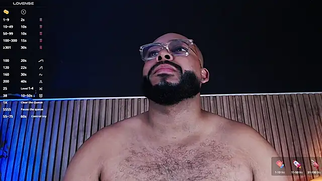 Snapshot of DilanJonnes_ chatting on 02.13.25 DilanJonnes online show from 02.13.25