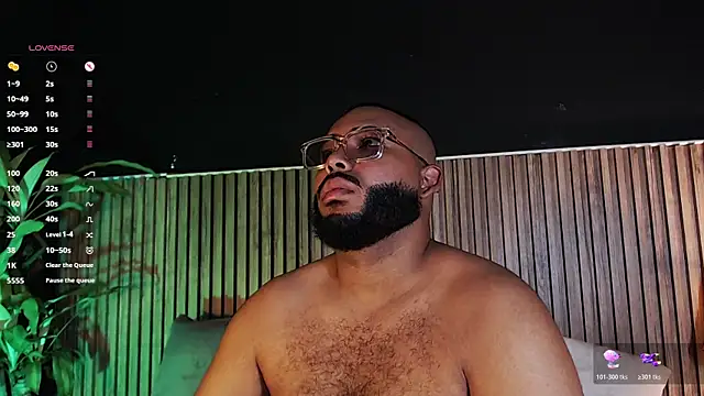 Snapshot of DilanJonnes_ chatting on 11.07.25 DilanJonnes online show from 11.07.25