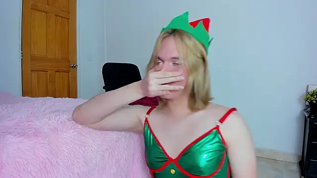Snapshot of _Little_angel69 chatting on 12.24.24  Little angel69 online show from 12.24.24
